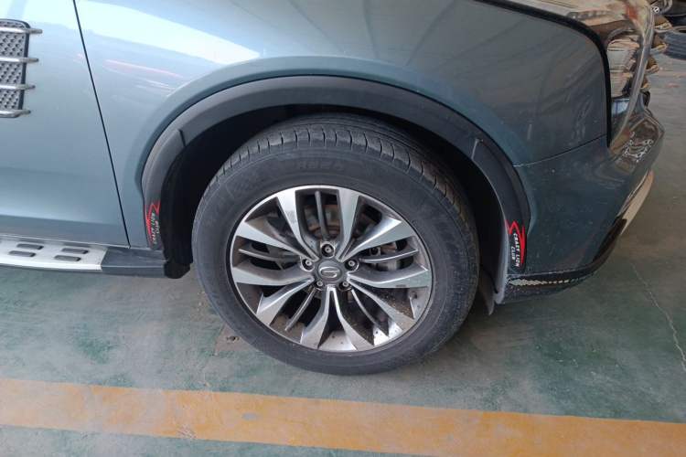 Used GAC Trumpchi GS8 2017 320T Two-Wheel Drive Prestige Version (7 Seats) Right Front Wheel Hub