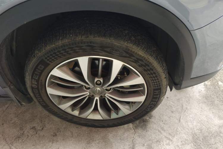 Used GAC Trumpchi GS8 2017 320T Four-Wheel Drive Luxury Smart Connectivity Version (7 Seats) Right Front Wheel Hub