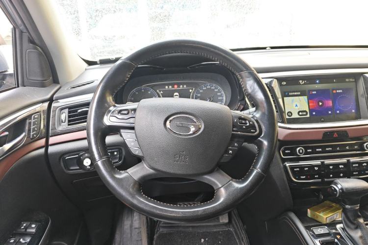 Used GAC Trumpchi GS8 2017 320T Two-Wheel Drive Luxury Smart Connectivity Version (7 Seats) Steering Wheel