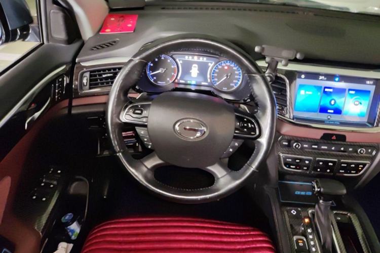 Used GAC Trumpchi GS8 2017 320T Two-Wheel Drive Prestige Version (7 Seats) Steering Wheel