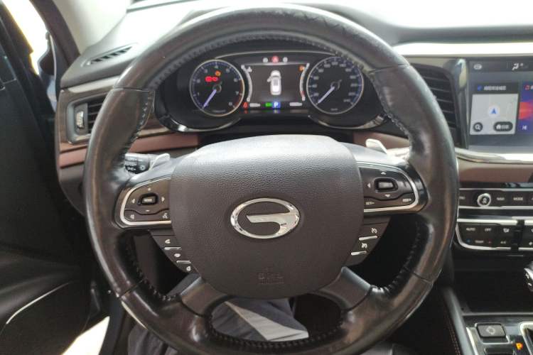 Used GAC Trumpchi GS8 2017 320T Four-Wheel Drive Luxury Smart Connectivity Version (7 Seats) Steering Wheel