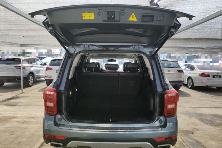 Used GAC Trumpchi GS8 2017 320T Two-Wheel Drive Luxury Edition (7 Seats) Trunk