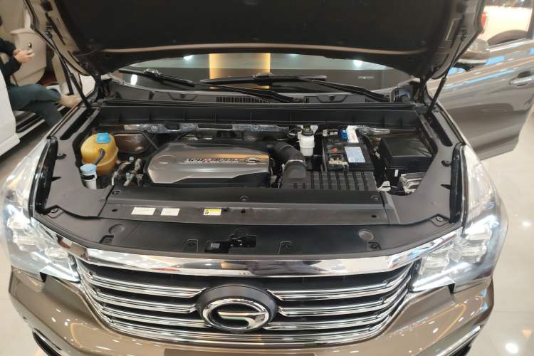 Used GAC Trumpchi GS8 2017 320T Two-Wheel Drive Luxury Smart Connectivity Version (7 Seats) Engine Bay