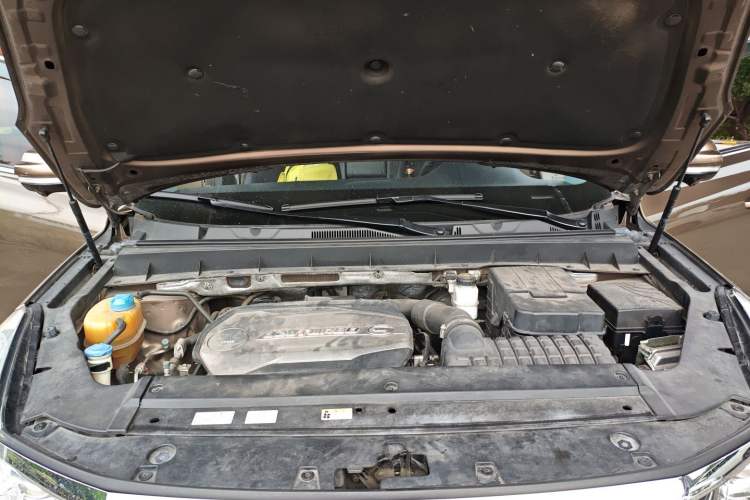 Used GAC Trumpchi GS8 2017 320T Four-Wheel Drive Luxury Smart Connectivity Version (7 Seats) Engine Bay