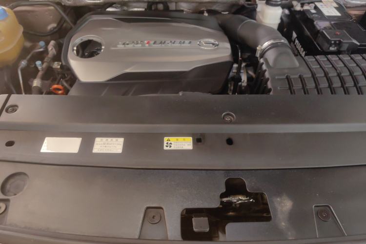 Used GAC Trumpchi GS8 2017 320T Two-Wheel Drive Luxury Smart Connectivity Version (7 Seats) Engine Bay