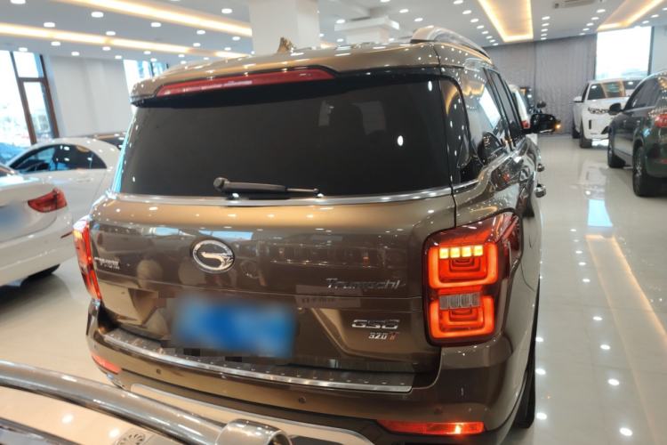 Used GAC Trumpchi GS8 2017 320T Two-Wheel Drive Luxury Smart Connectivity Version (7 Seats) Exterior 4