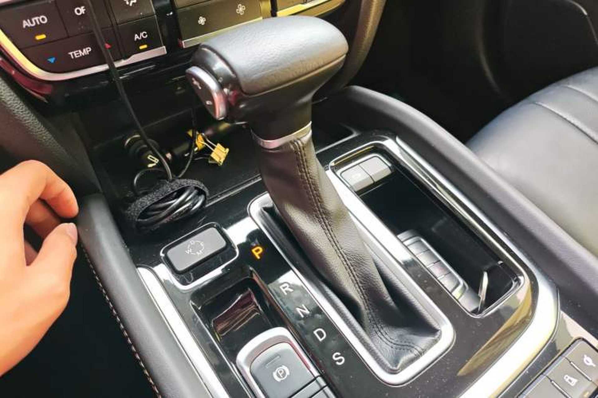 Used GAC Trumpchi GS8 2017 320T Four-Wheel Drive Luxury Smart Connectivity Version (7 Seats) Gear Lever