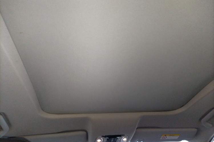 Used GAC Trumpchi GS8 2017 320T Two-Wheel Drive Luxury Smart Connectivity Version (7 Seats) Headliner