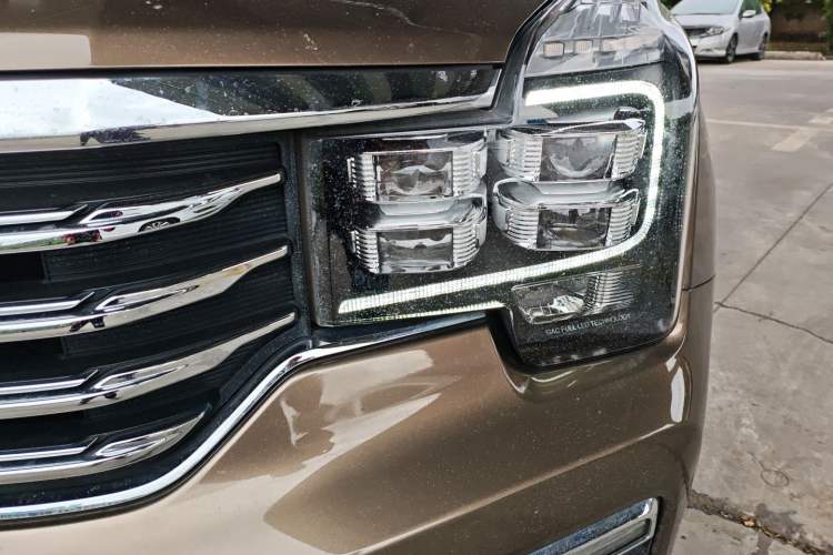 Used GAC Trumpchi GS8 2017 320T Four-Wheel Drive Luxury Smart Connectivity Version (7 Seats) Left Front Headlight