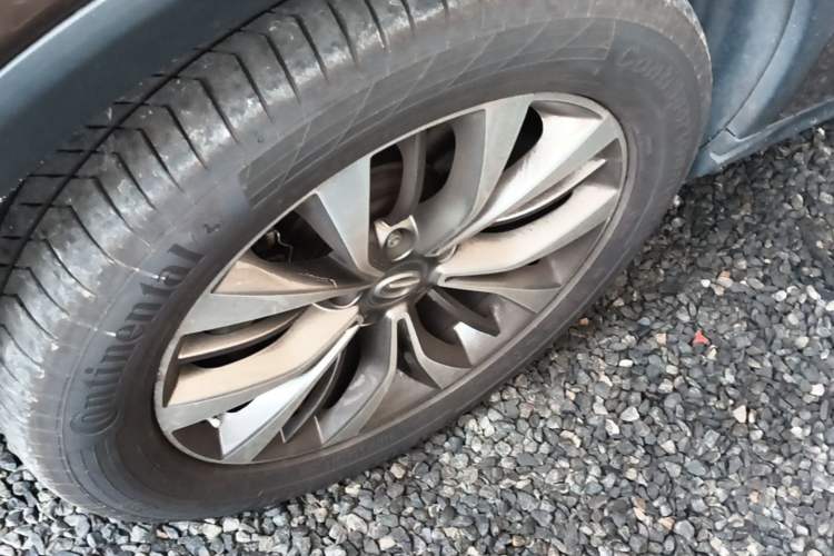 Used GAC Trumpchi GS8 2017 320T Two-Wheel Drive Luxury Smart Connectivity Version (7 Seats) Left Front Wheel Hub