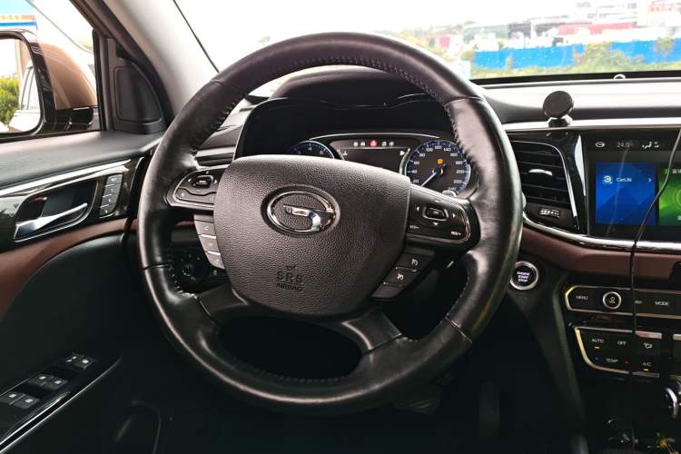 Used GAC Trumpchi GS8 2017 320T Four-Wheel Drive Luxury Smart Connectivity Version (7 Seats) Steering Wheel