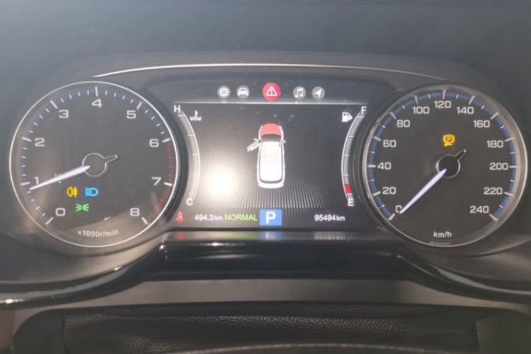 Used GAC Trumpchi GS8 2017 320T Two-Wheel Drive Luxury Smart Connectivity Version (7 Seats) Odometer Close Up
