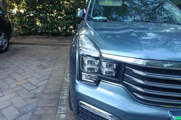 Used GAC Trumpchi GS8 2017 320T Two-Wheel Drive Luxury Smart Connectivity Version (7 Seats) Right Front Headlight