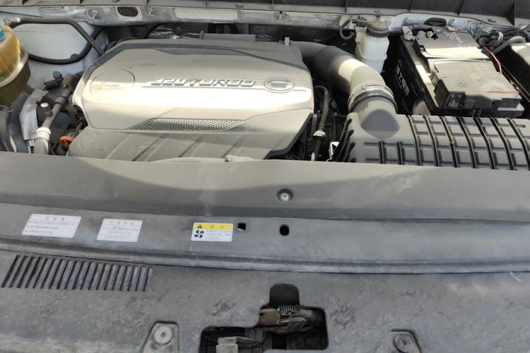 Used GAC Trumpchi GS8 2017 320T Two-Wheel Drive Luxury Edition (7 Seats) Engine Bay