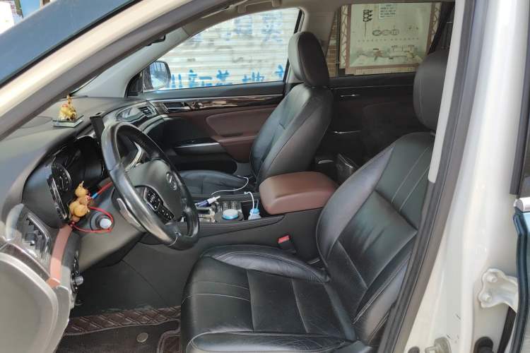 Used GAC Trumpchi GS8 2017 320T Two-Wheel Drive Luxury Edition (7 Seats) Left Front Seat