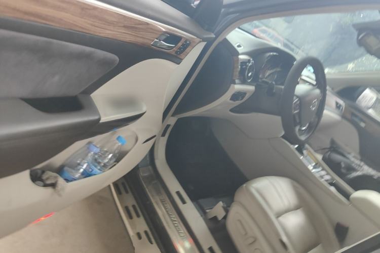Used GAC Trumpchi GS8 2017 320T Two-Wheel Drive Luxury Smart Connectivity Version (7 Seats) Driver Seat
