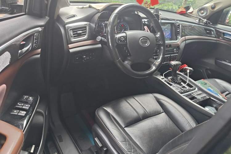 Used GAC Trumpchi GS8 2017 320T Two-Wheel Drive Luxury Smart Connectivity Version (7 Seats) Driver Seat