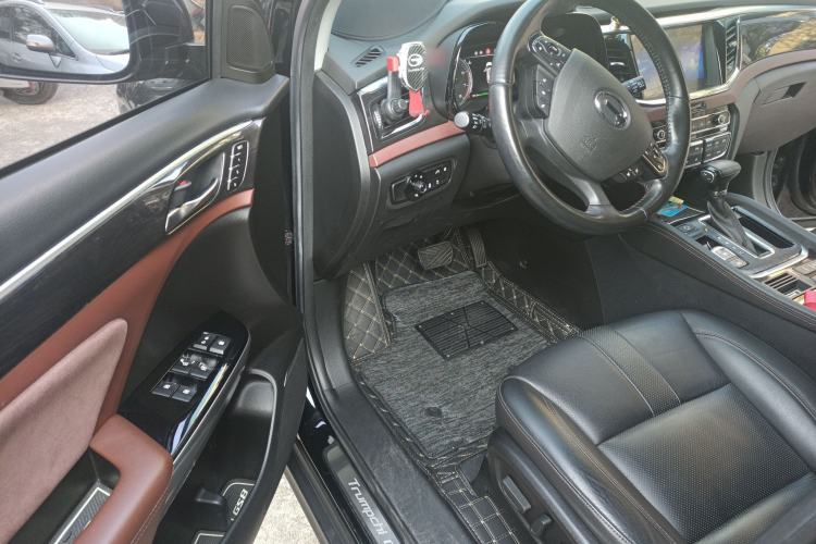 Used GAC Trumpchi GS8 2017 320T Two-Wheel Drive Luxury Smart Connectivity Version (7 Seats) Driver Seat