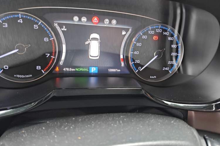 Used GAC Trumpchi GS8 2017 320T Two-Wheel Drive Luxury Smart Connectivity Version (7 Seats) Odometer Close Up
