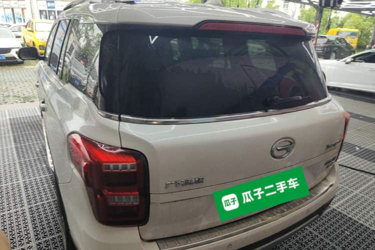 Used GAC Trumpchi GS8 2017 320T Two-Wheel Drive Luxury Smart Connectivity Version (7 Seats) Rear