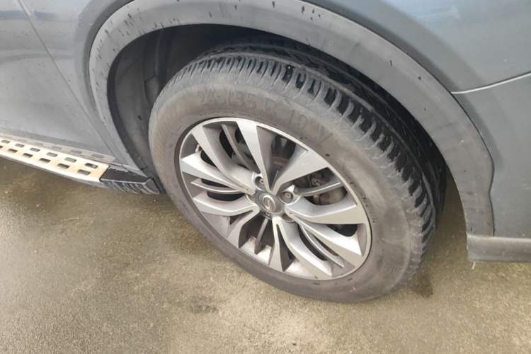 Used GAC Trumpchi GS8 2017 320T Two-Wheel Drive Luxury Smart Connectivity Version (7 Seats) Right Front Wheel Hub