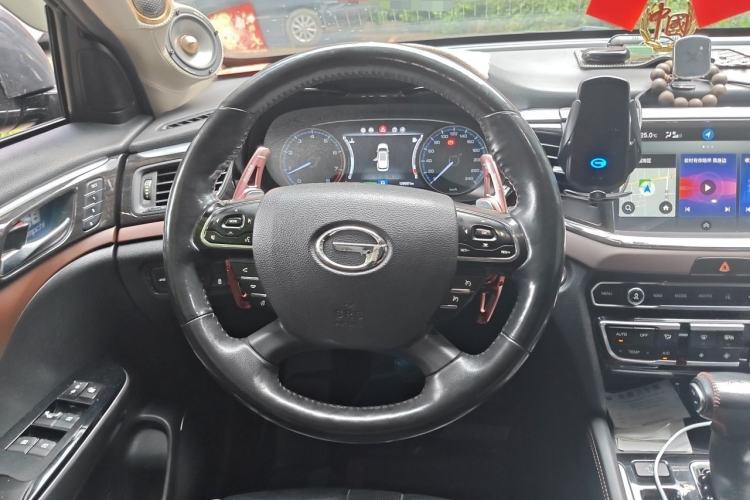 Used GAC Trumpchi GS8 2017 320T Two-Wheel Drive Luxury Smart Connectivity Version (7 Seats) Steering Wheel