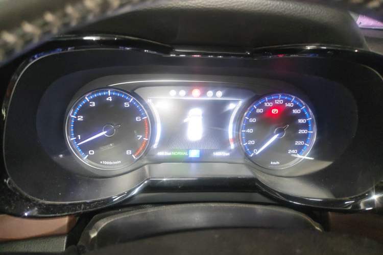 Used GAC Trumpchi GS8 2017 320T Two-Wheel Drive Luxury Smart Connectivity Version (7 Seats) Instrument Cluster