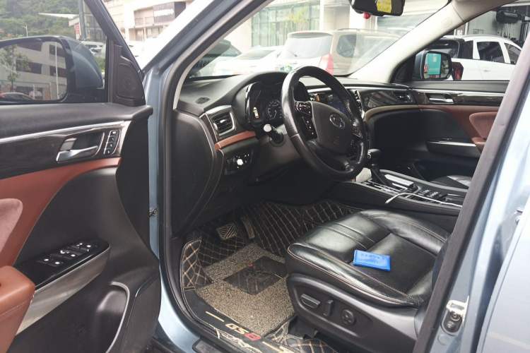 Used GAC Trumpchi GS8 2017 320T Two-Wheel Drive Luxury Smart Connectivity Version (7 Seats) Driver Seat
