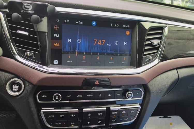 Used GAC Trumpchi GS8 2017 320T Two-Wheel Drive Prestige Version (7 Seats) Audio And AC Panel