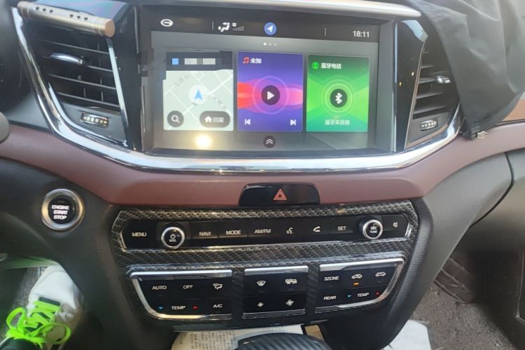 Used GAC Trumpchi GS8 2017 320T Two-Wheel Drive Luxury Smart Connectivity Version (7 Seats) Audio And AC Panel