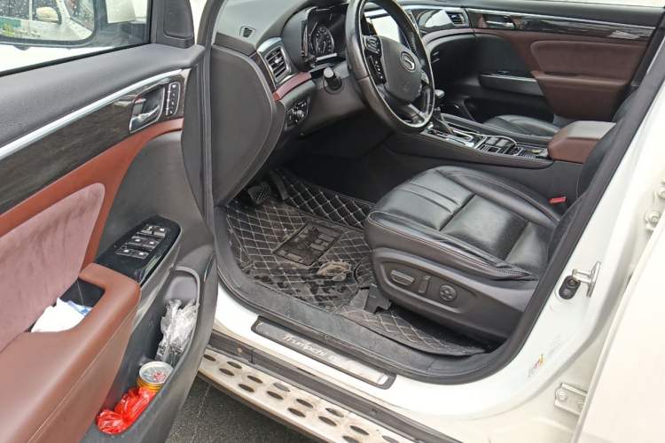 Used GAC Trumpchi GS8 2017 320T Two-Wheel Drive Luxury Smart Connectivity Version (7 Seats) Driver Seat