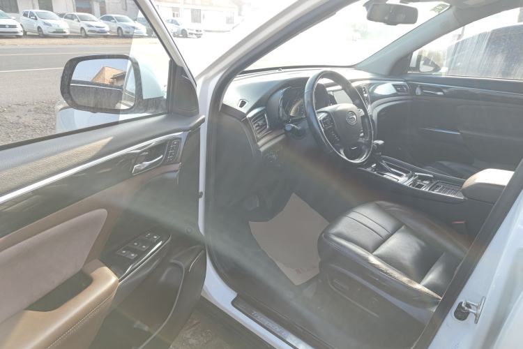 Used GAC Trumpchi GS8 2017 320T Two-Wheel Drive Luxury Smart Connectivity Version (7 Seats) Driver Seat
