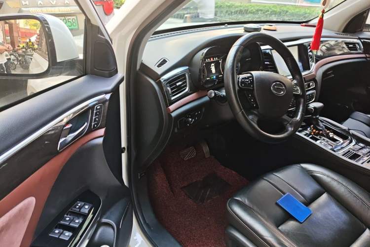 Used GAC Trumpchi GS8 2017 320T Two-Wheel Drive Luxury Smart Connectivity Version (7 Seats) Driver Seat