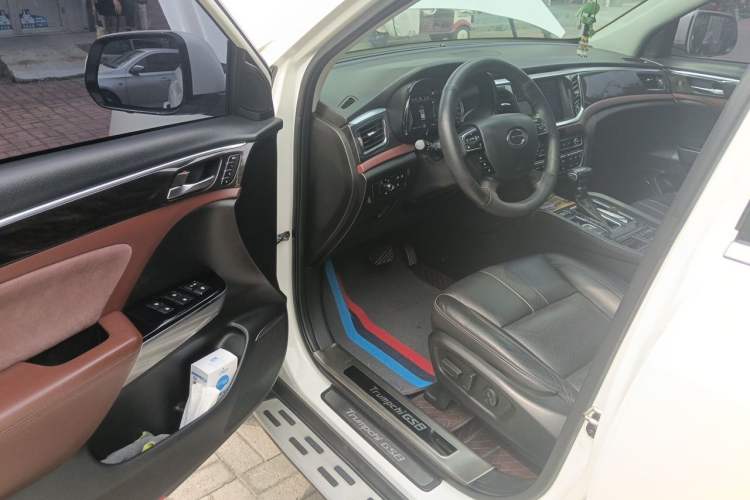 Used GAC Trumpchi GS8 2017 320T Two-Wheel Drive Luxury Smart Connectivity Version (7 Seats) Driver Seat