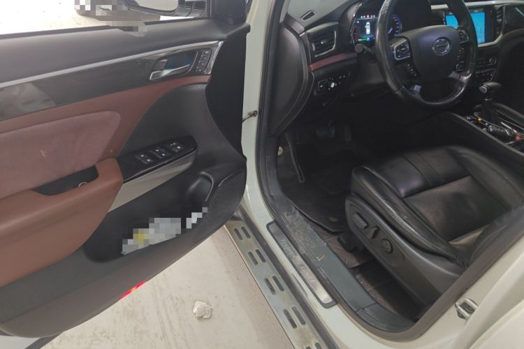 Used GAC Trumpchi GS8 2017 320T Two-Wheel Drive Luxury Smart Connectivity Version (7 Seats) Driver Seat