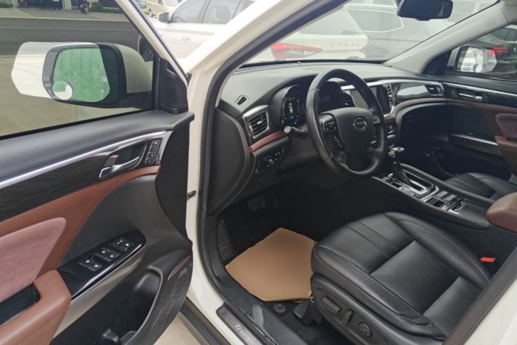Used GAC Trumpchi GS8 2017 320T Two-Wheel Drive Luxury Smart Connectivity Version (7 Seats) Driver Seat