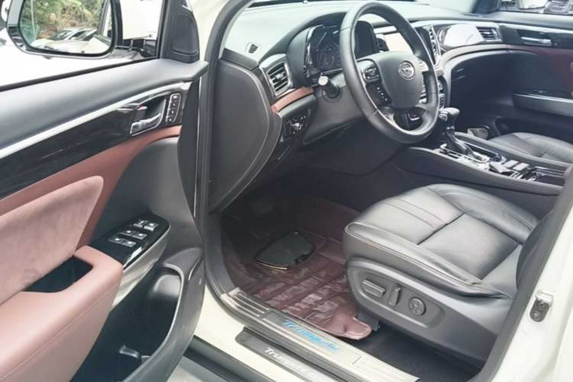 Used GAC Trumpchi GS8 2017 320T Two-Wheel Drive Luxury Smart Connectivity Version (7 Seats) Driver Seat