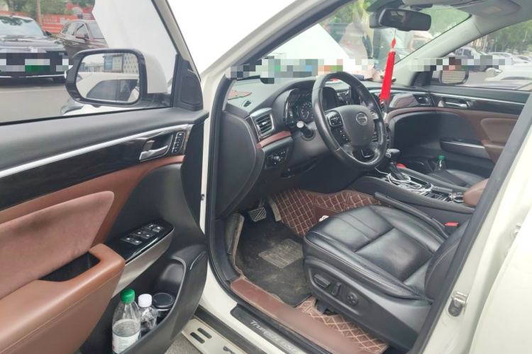 Used GAC Trumpchi GS8 2017 320T Two-Wheel Drive Luxury Smart Connectivity Version (7 Seats) Driver Seat