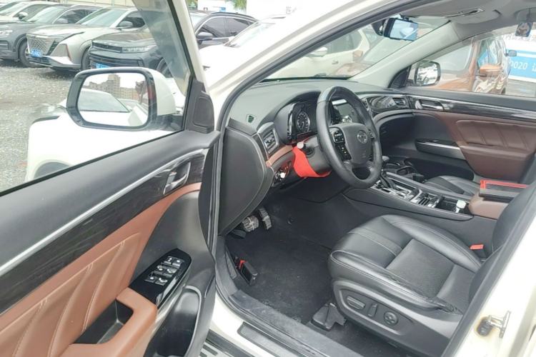 Used GAC Trumpchi GS8 2017 320T Two-Wheel Drive Luxury Edition (7 Seats) Driver Seat