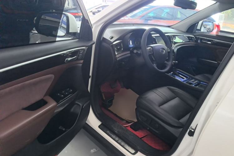 Used GAC Trumpchi GS8 2017 320T Two-Wheel Drive Luxury Smart Connectivity Version (7 Seats) Driver Seat
