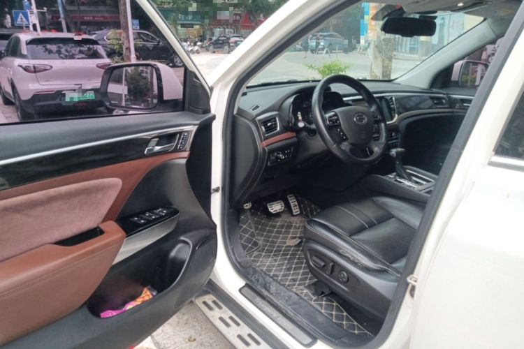 Used GAC Trumpchi GS8 2017 320T Two-Wheel Drive Luxury Smart Connectivity Version (7 Seats) Driver Seat