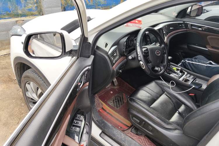Used GAC Trumpchi GS8 2017 320T Two-Wheel Drive Luxury Smart Connectivity Version (7 Seats) Driver Seat
