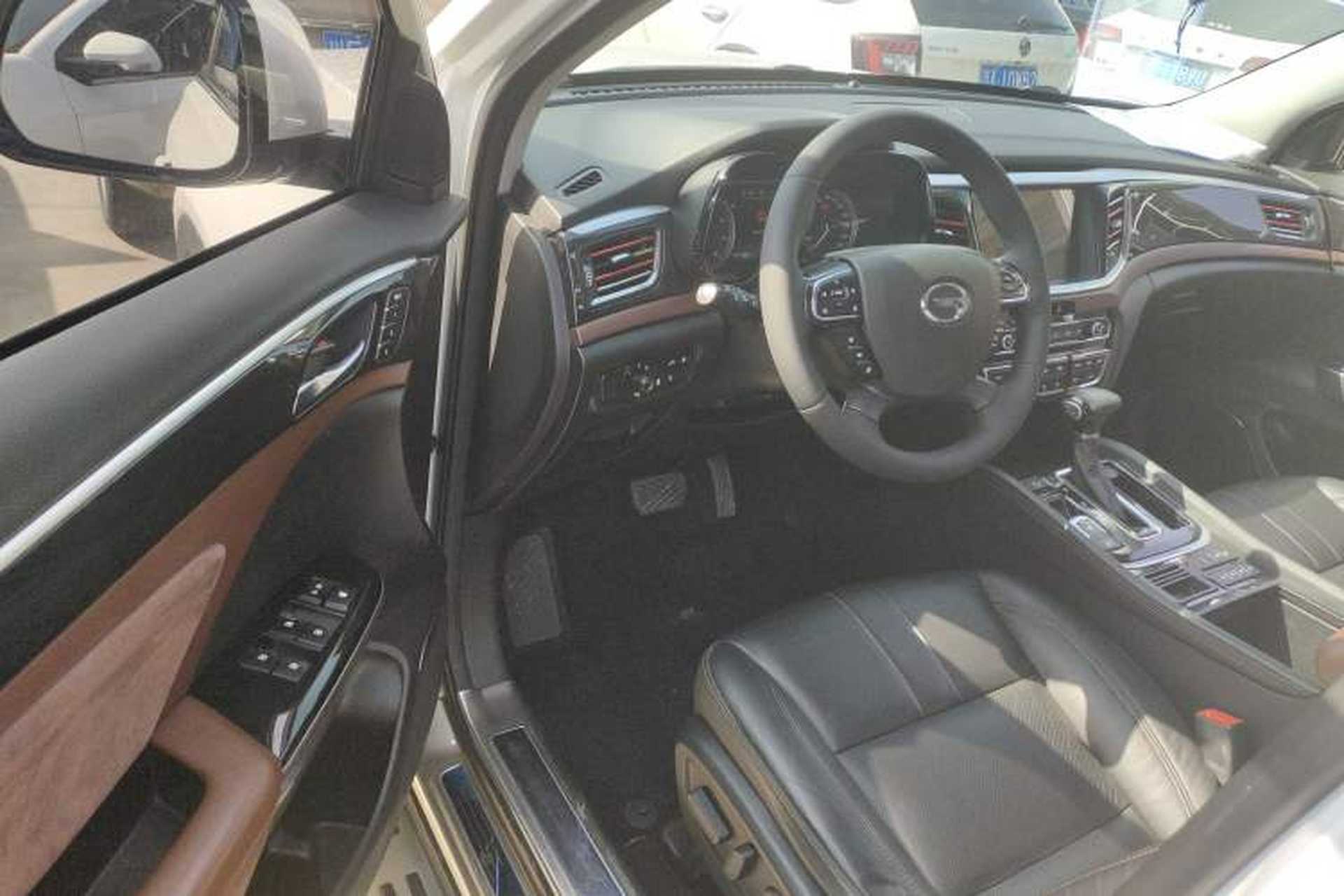 Used GAC Trumpchi GS8 2017 320T Two-Wheel Drive Luxury Smart Connectivity Version (7 Seats) Driver Seat