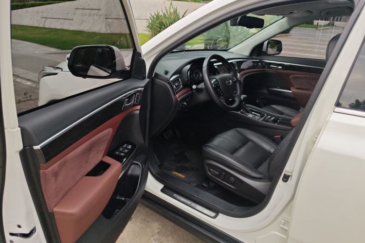 Used GAC Trumpchi GS8 2017 320T Two-Wheel Drive Luxury Smart Connectivity Version (7 Seats) Driver Seat