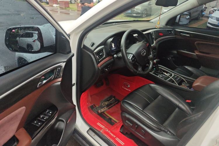 Used GAC Trumpchi GS8 2017 320T Two-Wheel Drive Luxury Smart Connectivity Version (7 Seats) Driver Seat