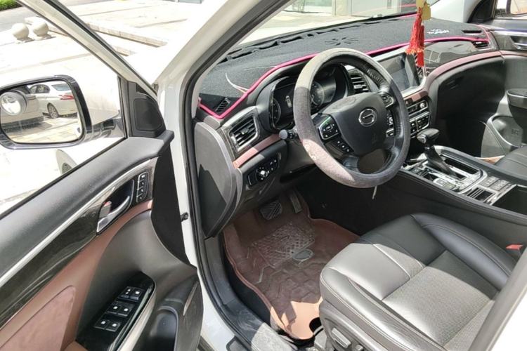 Used GAC Trumpchi GS8 2017 320T Two-Wheel Drive Luxury Smart Connectivity Version (7 Seats) Driver Seat