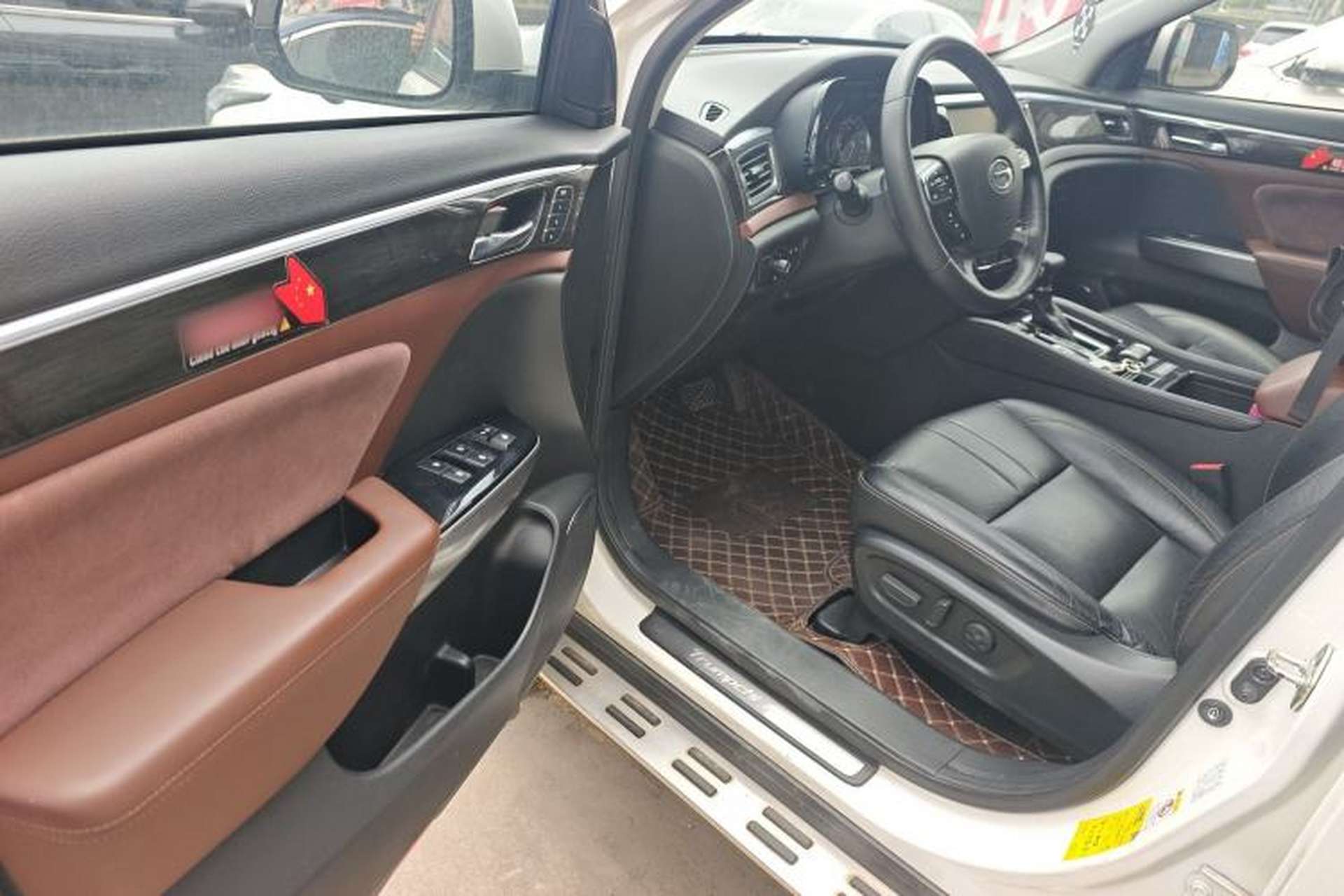 Used GAC Trumpchi GS8 2017 320T Two-Wheel Drive Luxury Smart Connectivity Version (7 Seats) Driver Seat