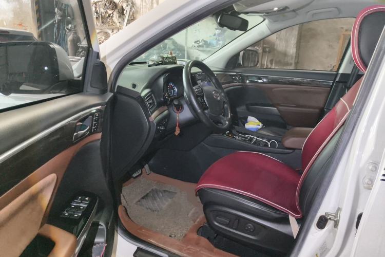 Used GAC Trumpchi GS8 2017 320T Two-Wheel Drive Luxury Smart Connectivity Version (7 Seats) Driver Seat