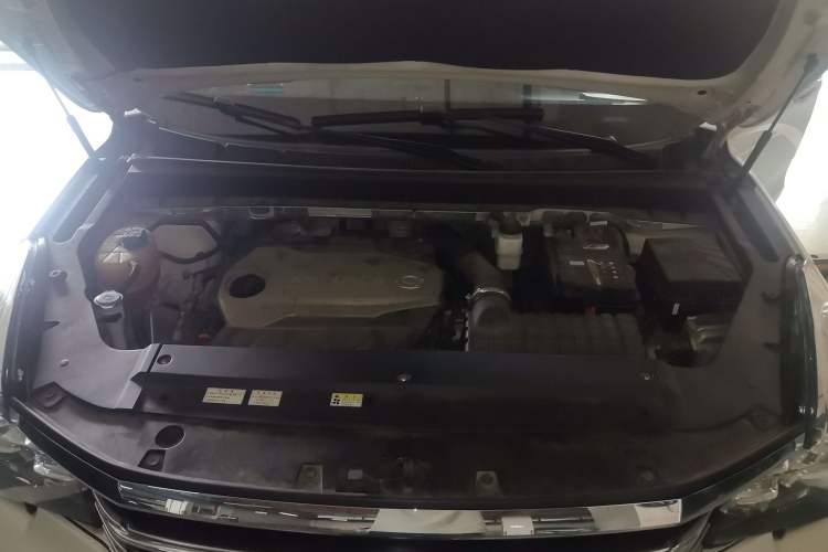 Used GAC Trumpchi GS8 2017 320T Two-Wheel Drive Luxury Smart Connectivity Version (7 Seats) Engine Bay