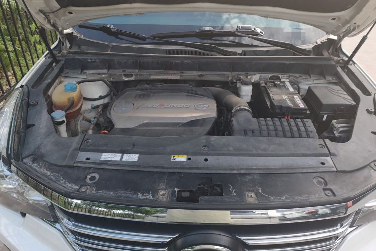 Used GAC Trumpchi GS8 2017 320T Two-Wheel Drive Luxury Smart Connectivity Version (7 Seats) Engine Bay